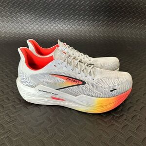 sold on EBay they’re fast 🏃💨 and light! Brooks Hyperion Max 2 Illusion Coral 12
